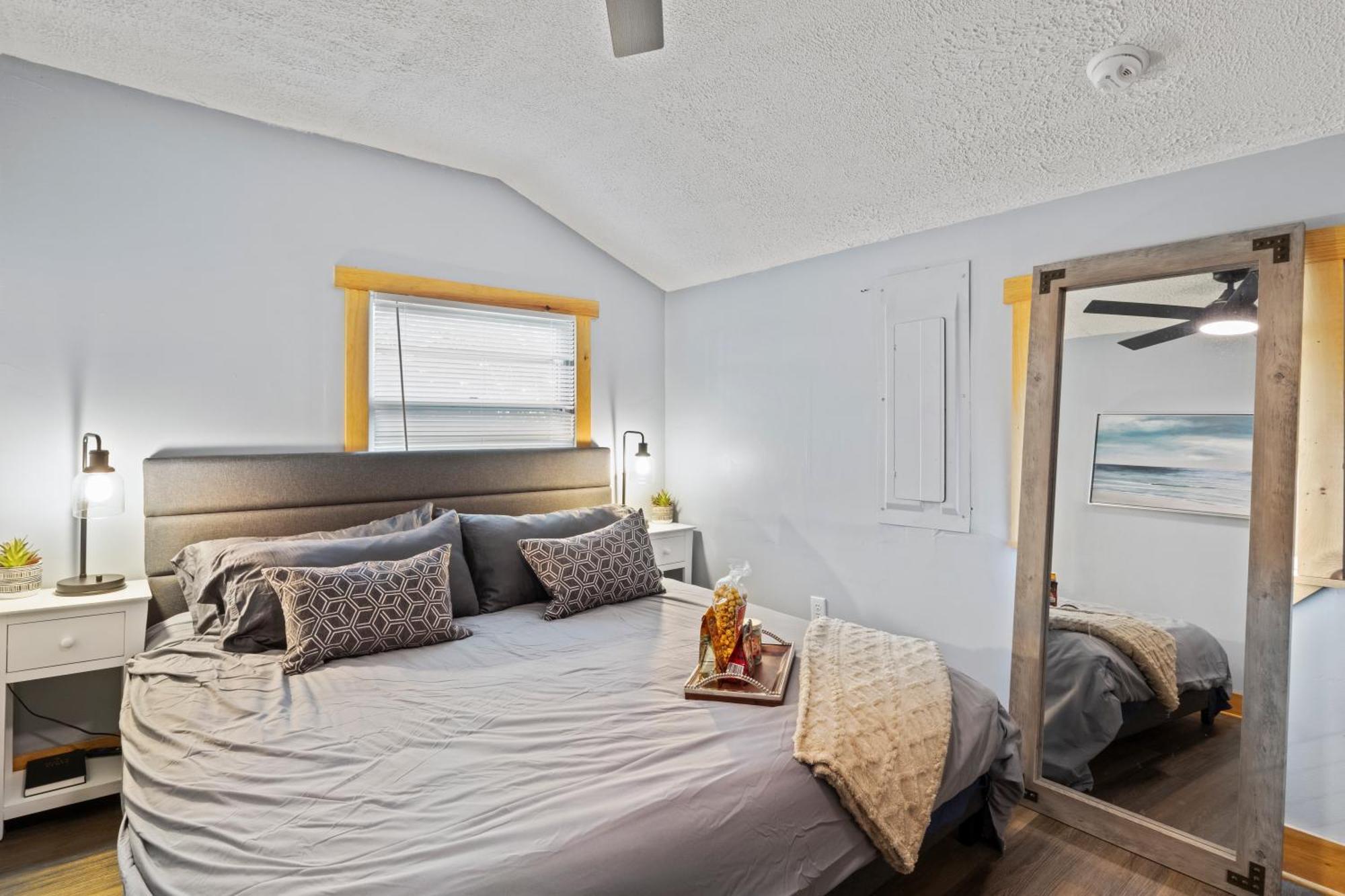Cozy Home W/ King Bed & Lake Access Canandaigua Esterno foto